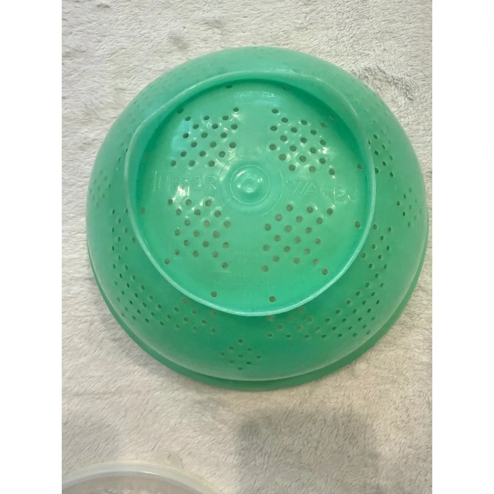 Vintage Green Strainer with White Grid Lid 339-2 516-8 USA